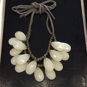 Anthropologie Cream/Gold Beaded Necklace